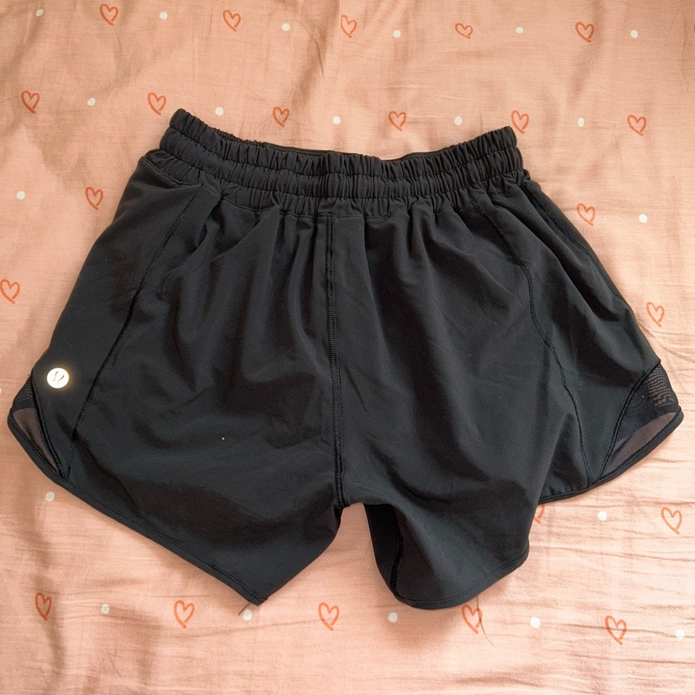 LULULEMON black hottie hot shorts